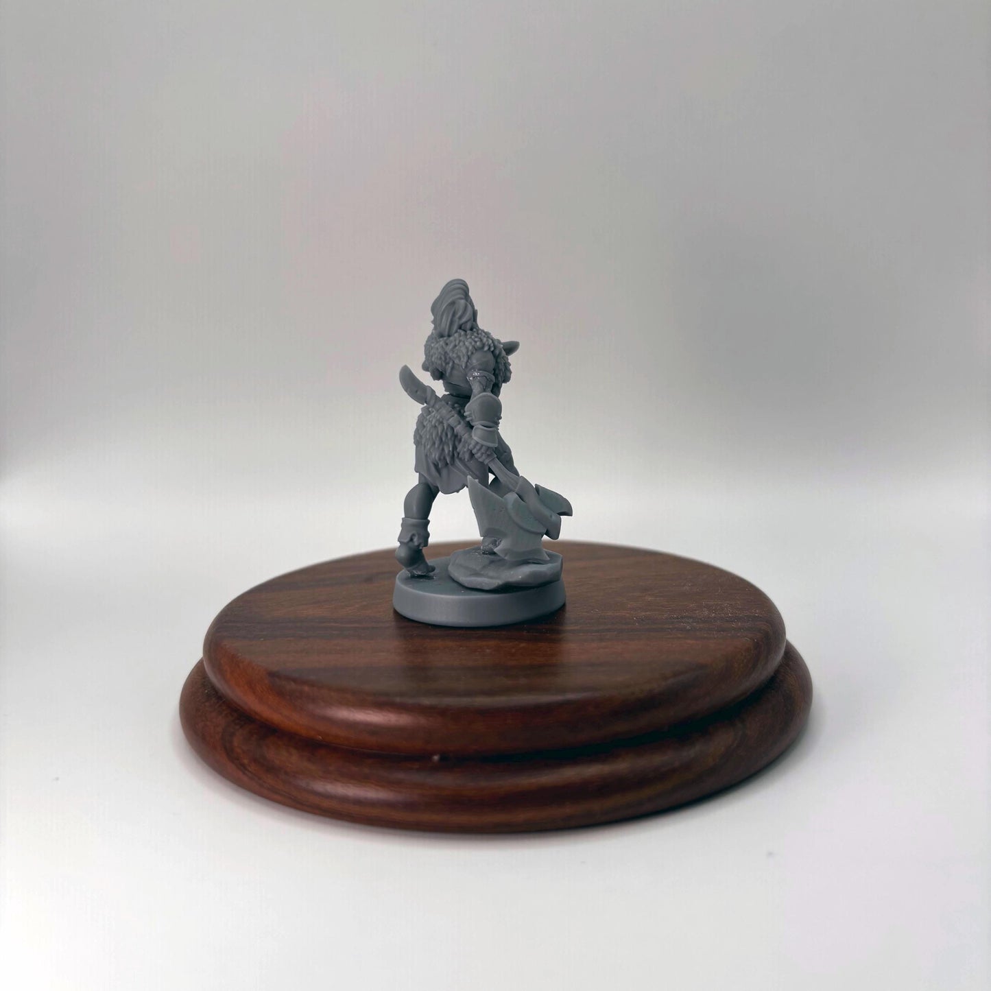 Orc Barbarian Gorvanna the Skullbearer Miniature - LPOMC - 28mm / 32mm / 36mm