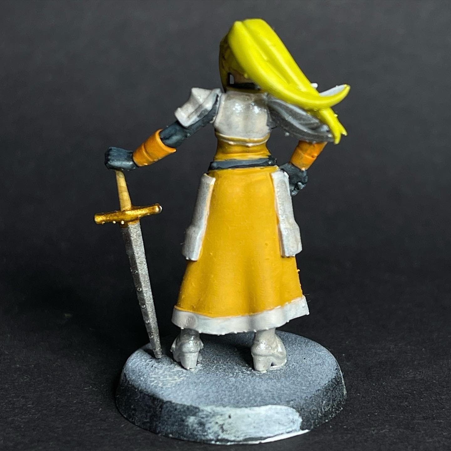 Masochist Paladin (Painted) - Ethan Savage Studios - 28mm