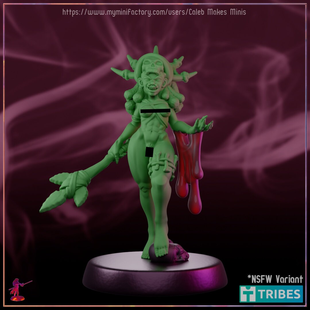 Xinaza the Blood Shaman - Caleb Makes Minis - 28mm / 32mm / 36mm