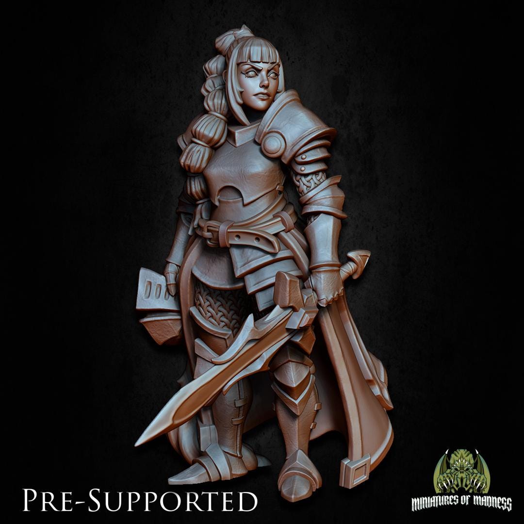 Ester Sunwalker Miniature - Miniatures of Madness - 28mm / 32mm / 36mm / Bust