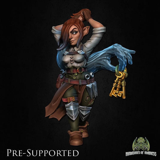 Meena Mocklaw Miniature - Miniatures of Madness - 28mm / 32mm / 36mm