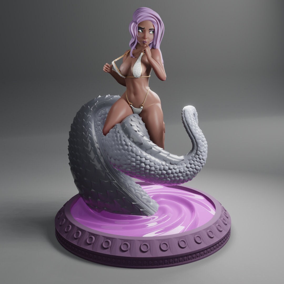 Tentacle Pinup Girl - Awaken The Void - 28mm / 32mm / 36mm / 75mm